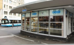 Outside view of ZVV-Contact customer centre at the Bahnhofplatz in Winterthur.