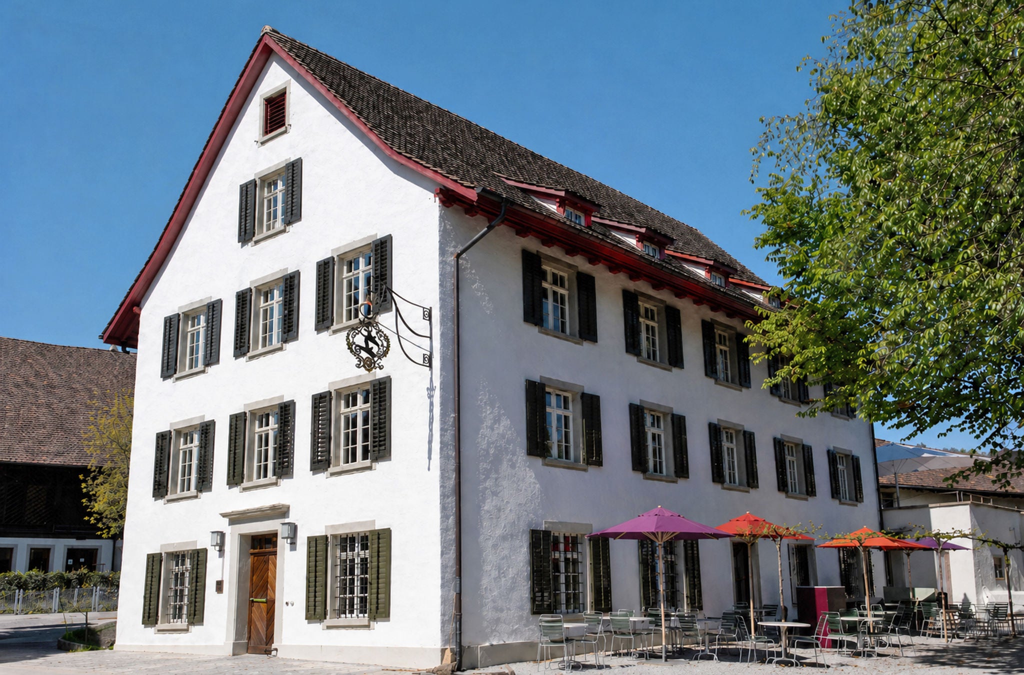 Das Kloster Fahr im Limmattal von aussen. 