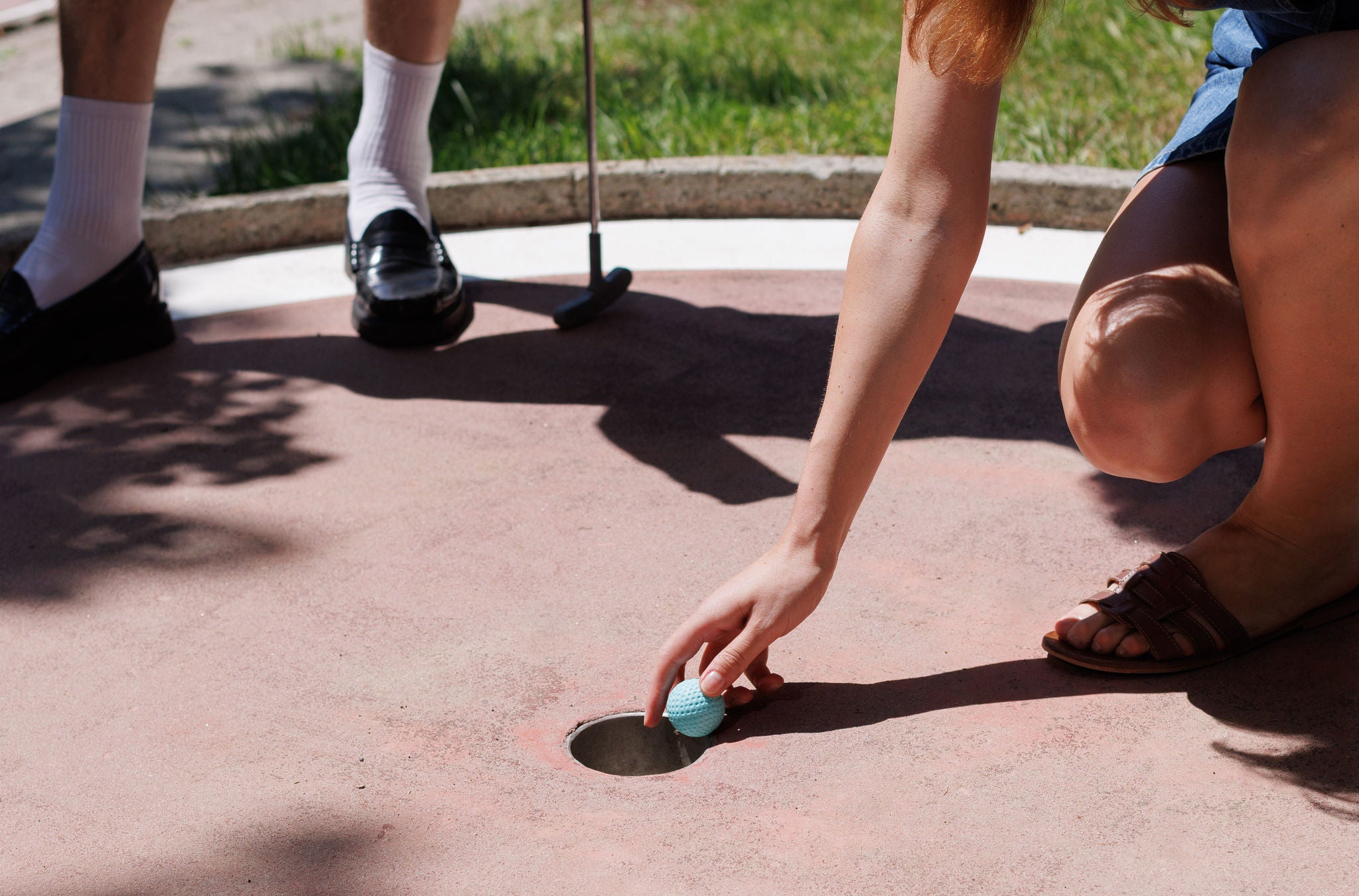 Loch der Minigolf-Anlage im Dolder Wellenbad Zürich