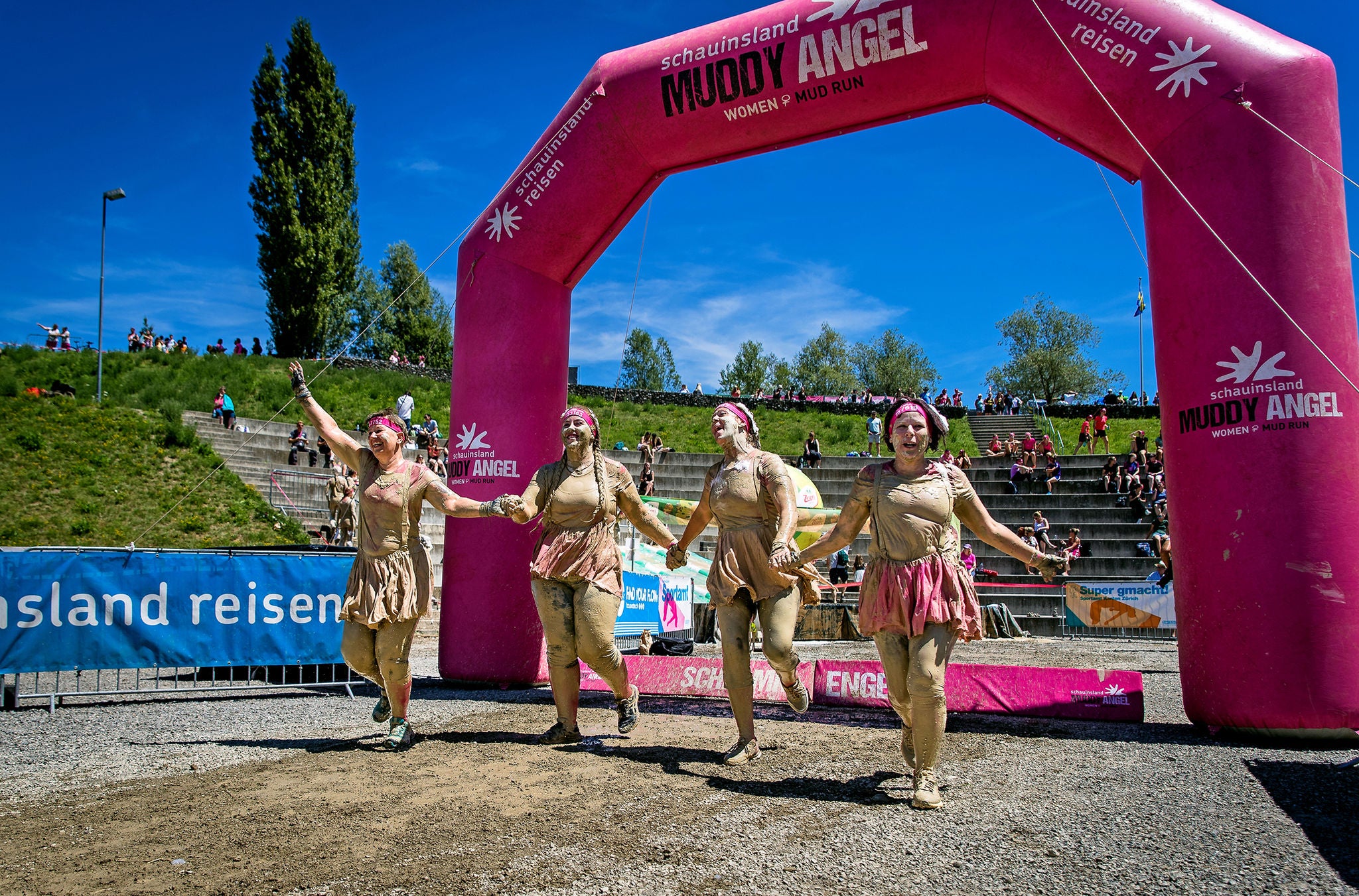 Frauen im Zieleinlauf