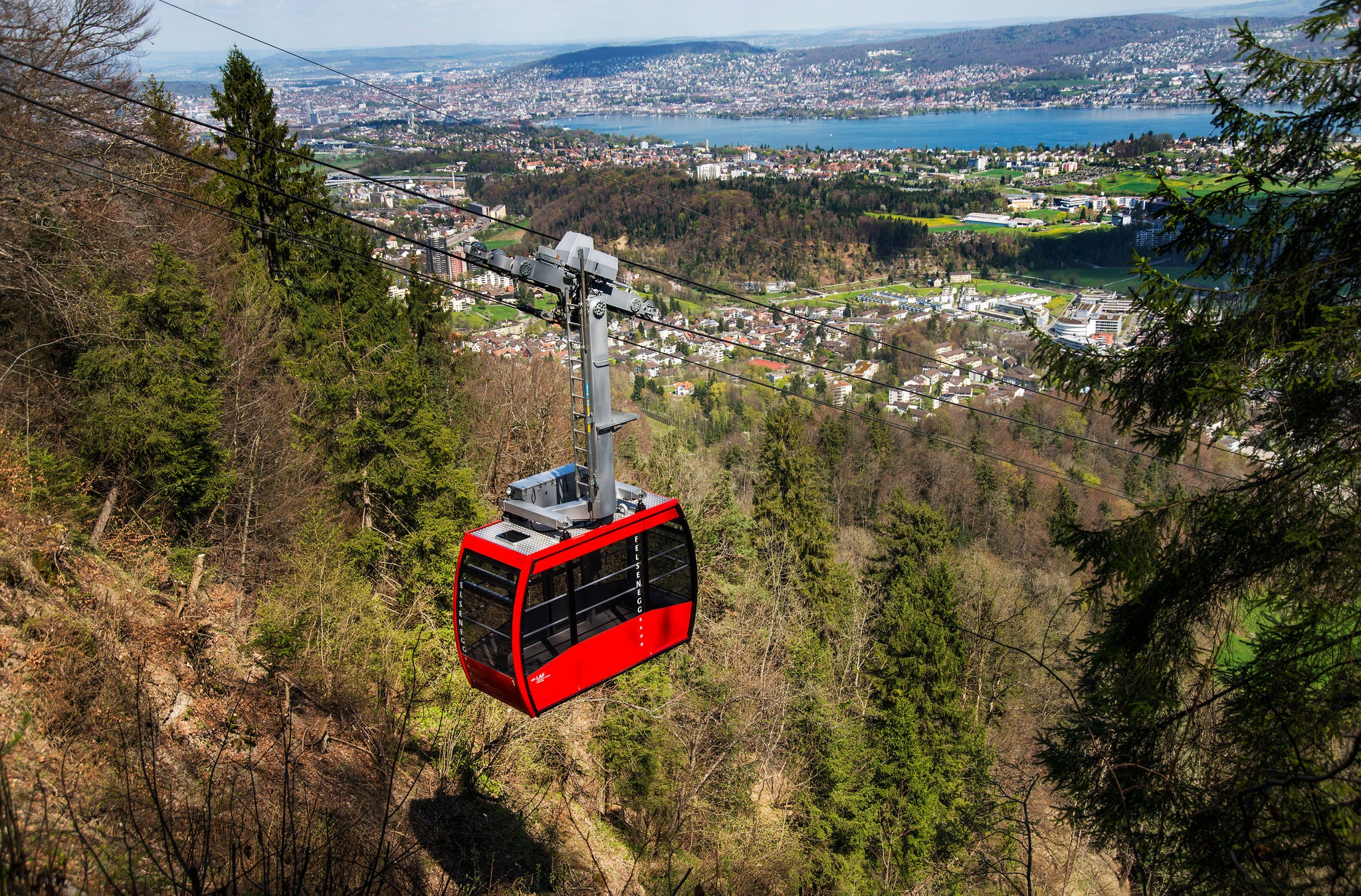 Luftseilbahn auf die Felsenegg