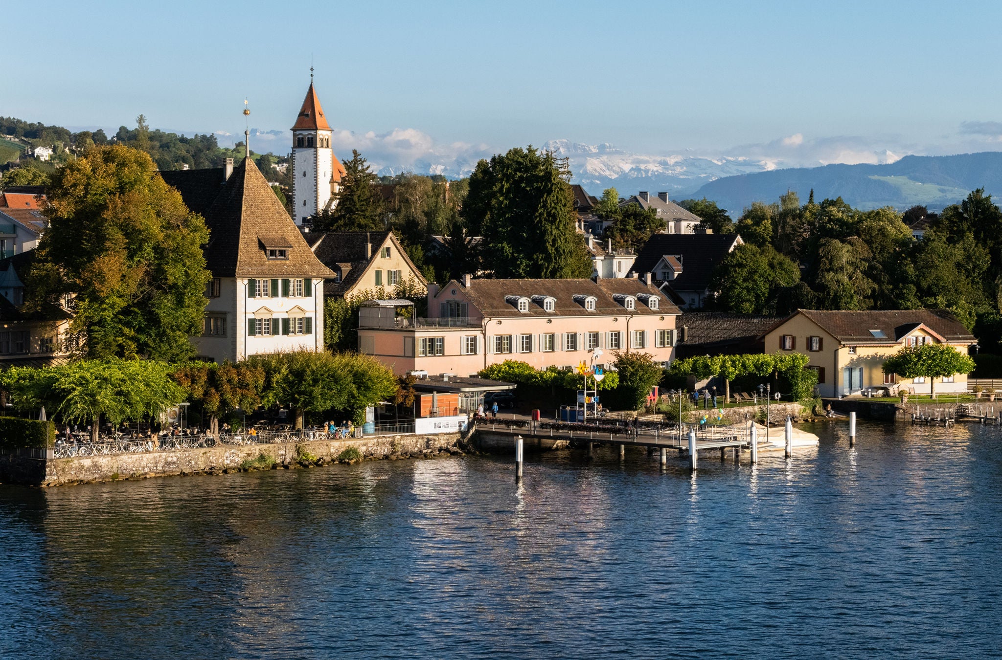 Aussenansicht zum Boutique Hotel Sonne Küsnacht