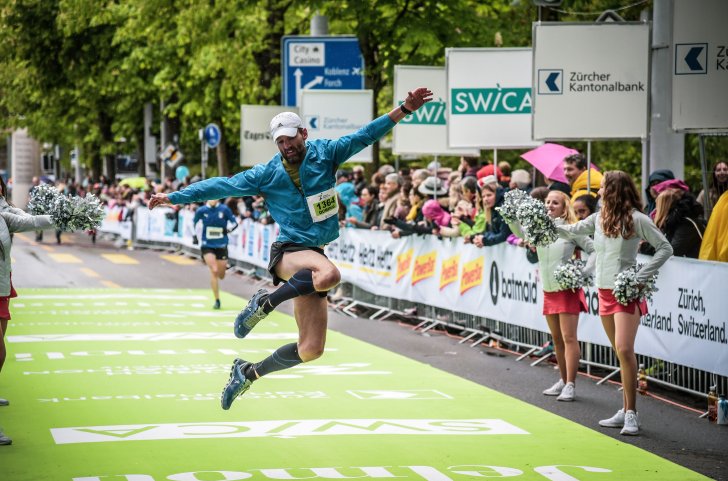 Zieleinlauf Zürich Marathon 2019