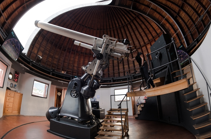 Teleskop in der Sternwarte Urania in Zürich
