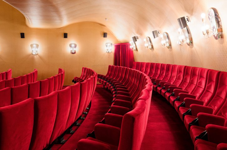 Kinosessel in einem der Arthouse-Kinos in Zürich
